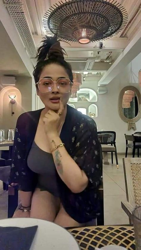 kiran rathod looks sexy
