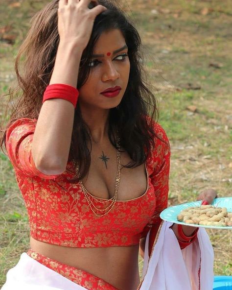 khyati shree poses sex scenes
