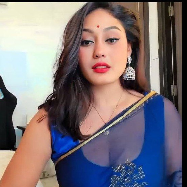 goddess anna poses sex scenes
