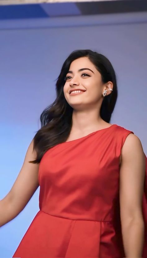 rashmika mandanna poses xxx sex