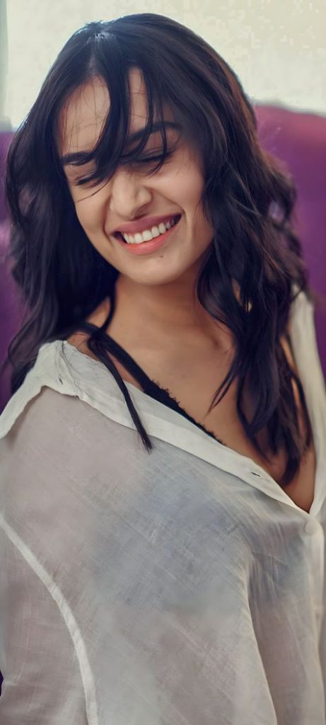 shraddha kapoor smiles xxx 