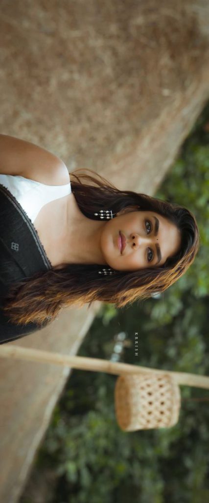 mrunal thakur modeling hot