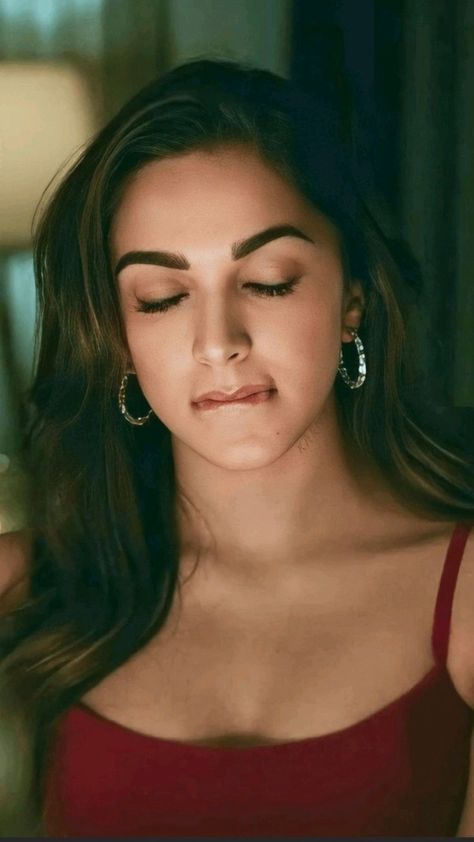 kiara advani beautiful sex scenes
