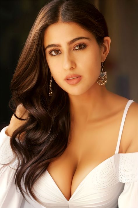 Sara Ali Khan Hot Porn Photo Boobs and Asses