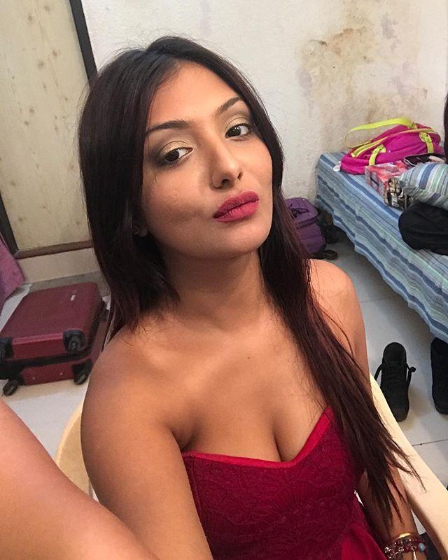 khushi mukherjee hot images
