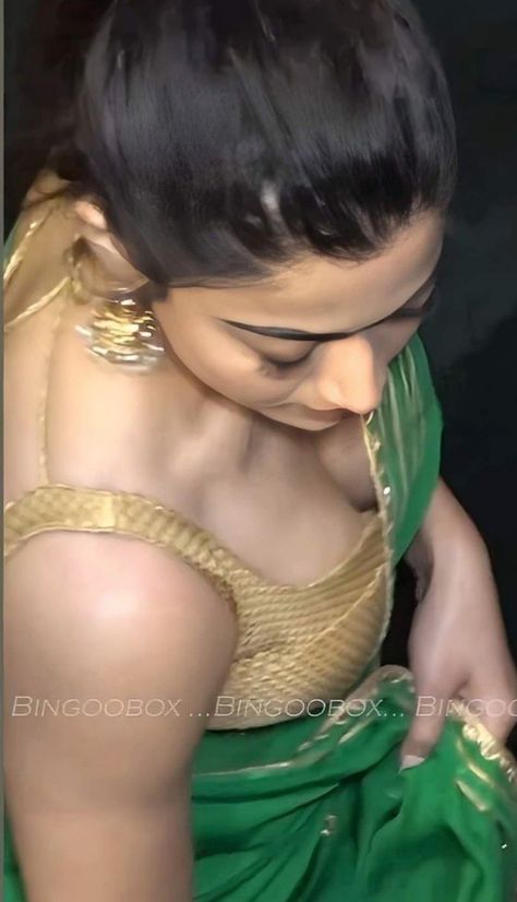 rashmika mandanna looks nude
