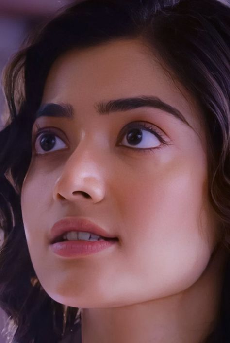 rashmika mandanna looks xxx 
