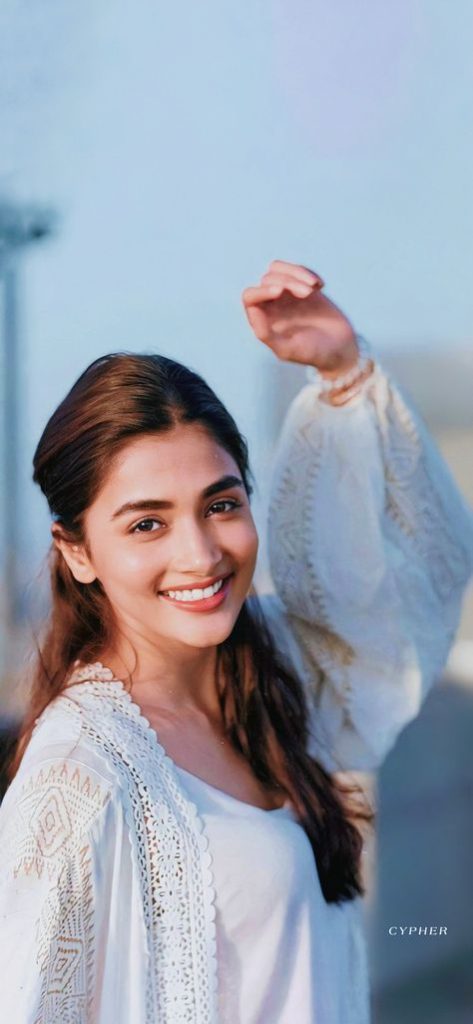 pooja hegde beautiful naked