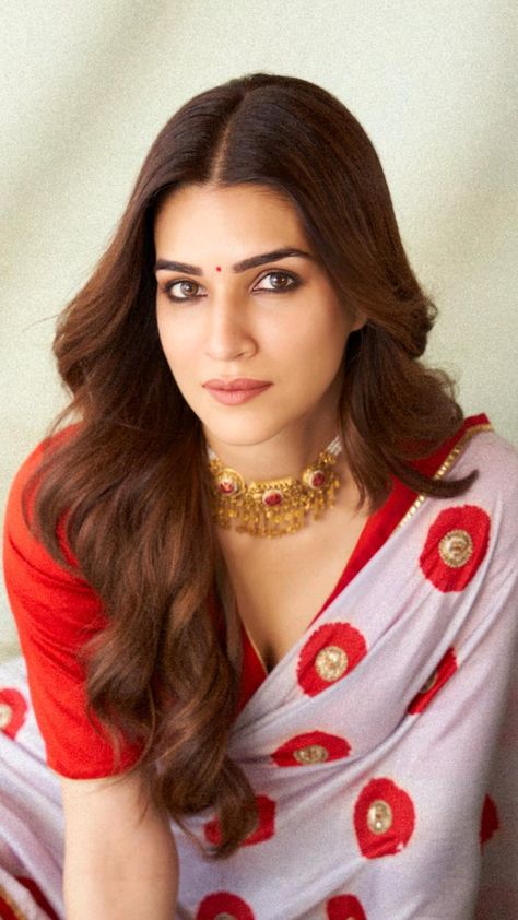 kriti sanon looks sex
