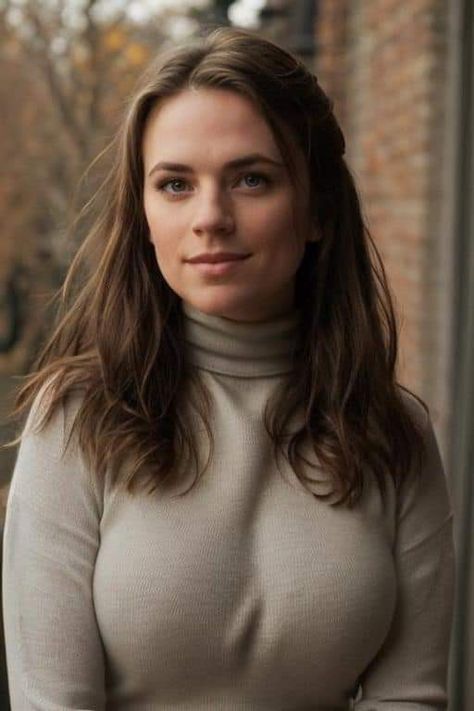 hayley atwell smiles boobs
