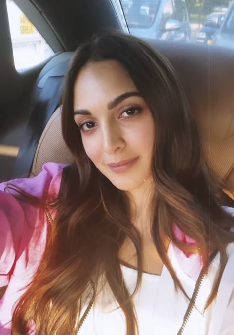 kiara advani looks hot images
