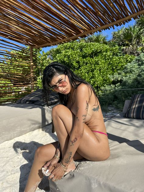 mia khalifa depicts fire nude pics
