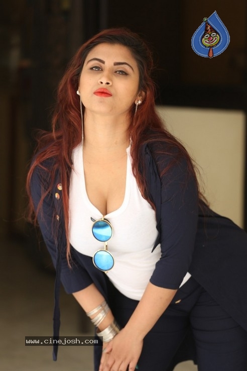 gunjan aras xxx sex