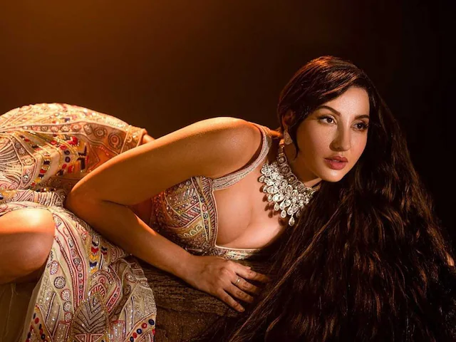 nora fatehi ardent hot
