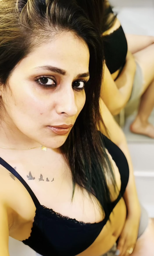 vansheen verma looks hot bikini
