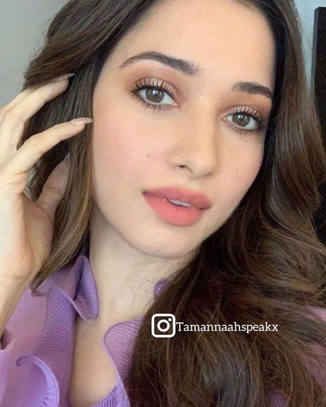 tamanna bhatia looks bikini 