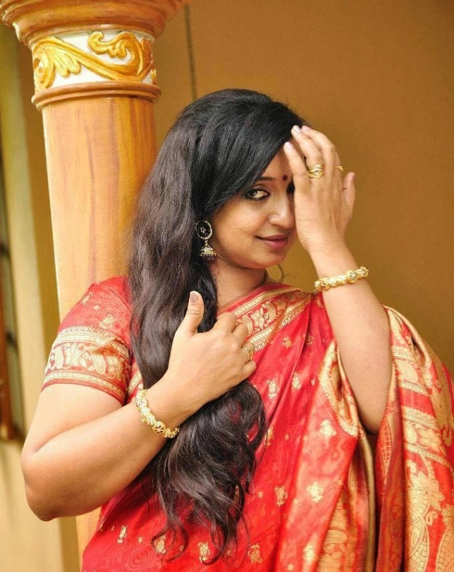 mallu aunty poses xxx porn
