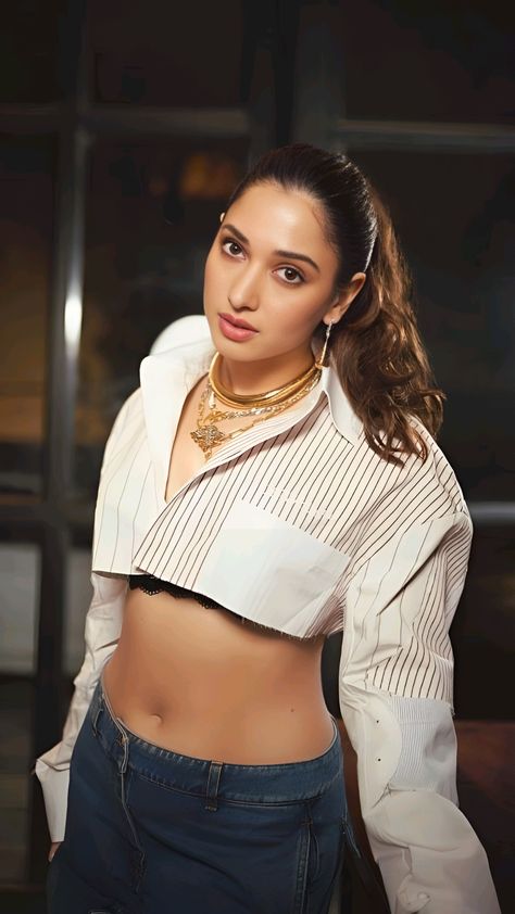 tamanna bhatia modeling naked
