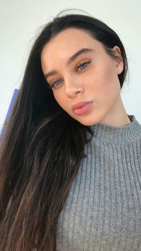 lana rhoades looks hot images
