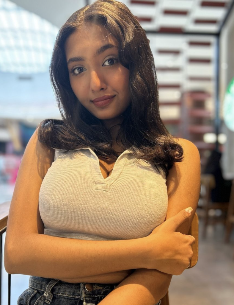 divya mandal modeling pussy
